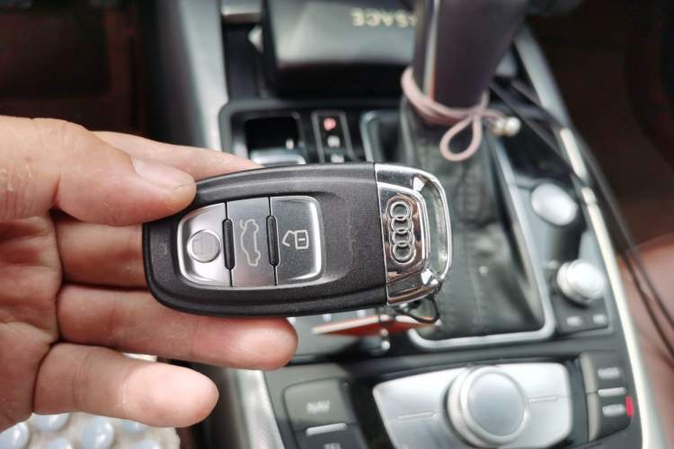 Used Audi A6L 2018 30th Anniversary Edition 35 TFSI Fashion Model Vehicle Key