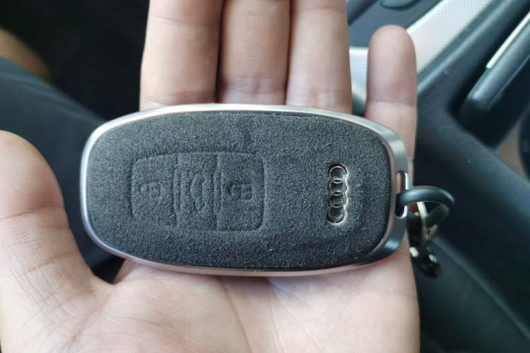 Used Audi A6L 2018 35 TFSI Collector's Edition Vehicle Key