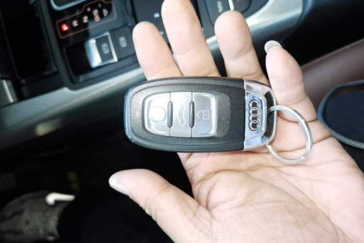 Used Audi A6L 2018 35 TFSI Collector's Edition Vehicle Key