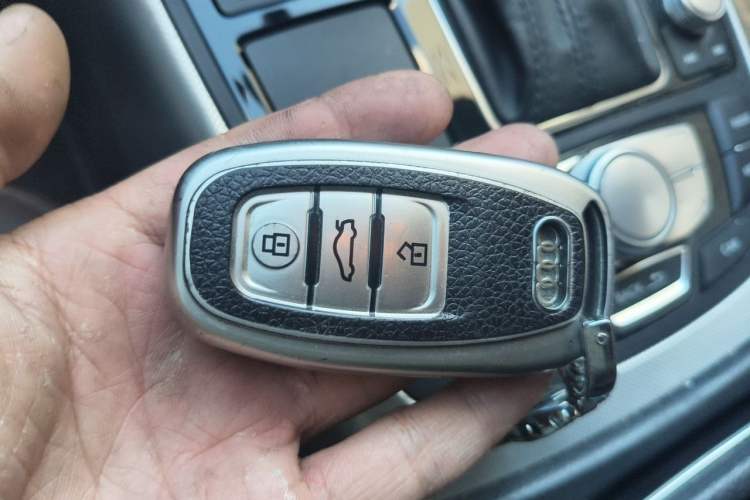 Used Audi A6L 2018 30th Anniversary Edition 35 TFSI Fashion Model Vehicle Key