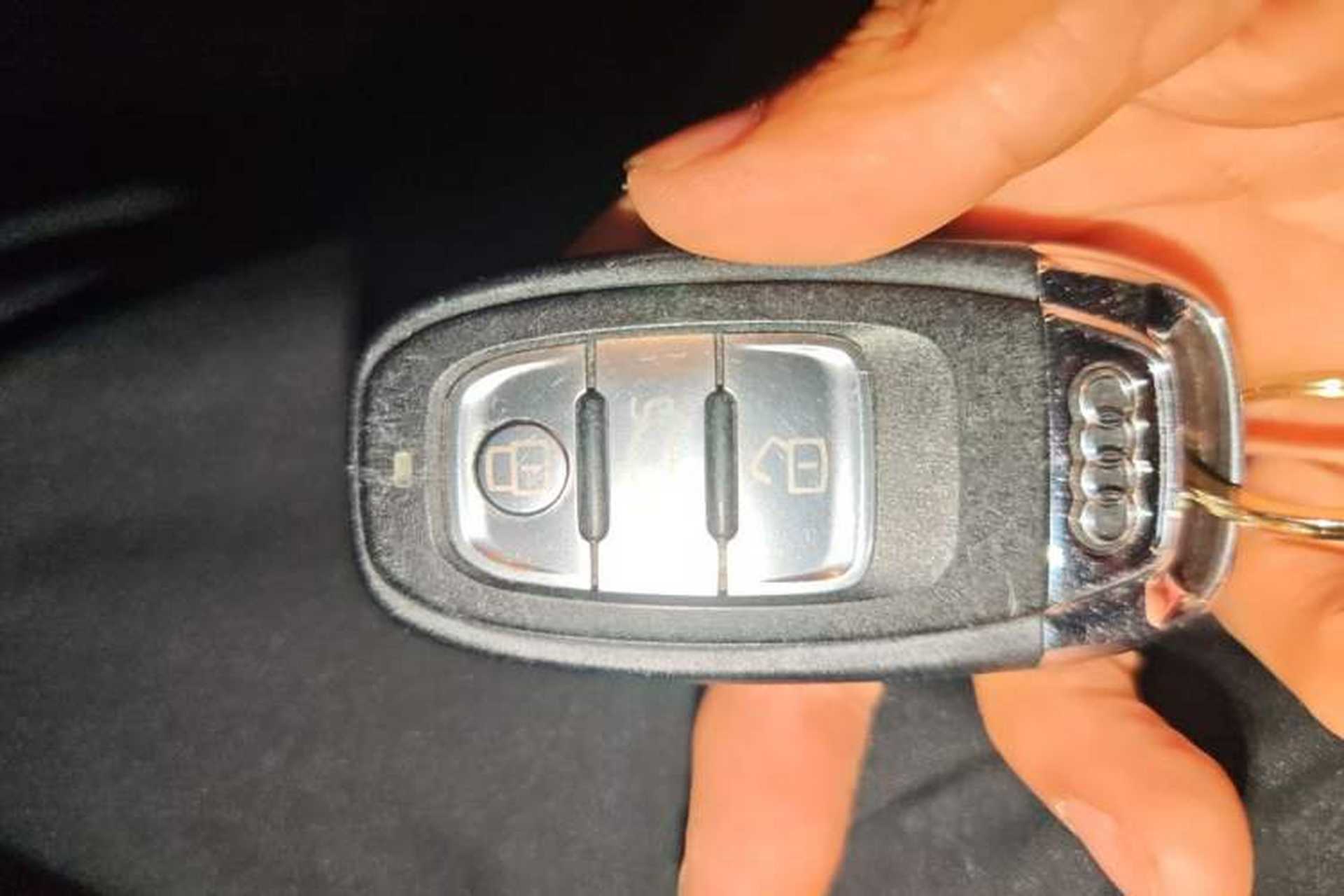 Used Audi A6L 2018 35 TFSI Collector's Edition Vehicle Key