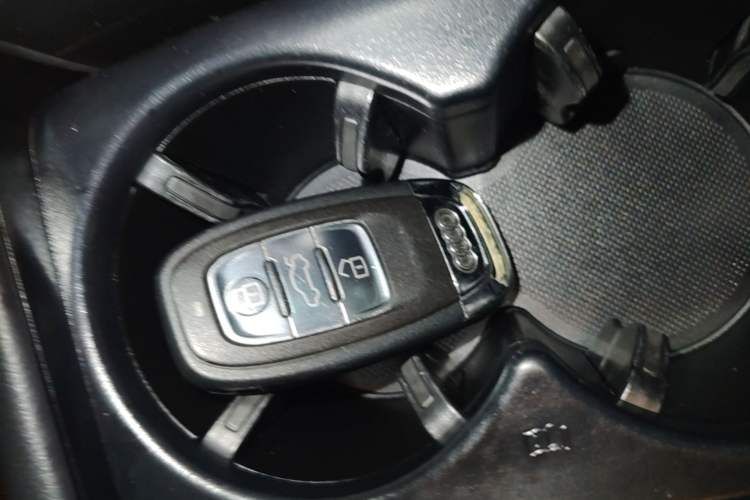 Used Audi A6L 2018 30th Anniversary Edition 45 TFSI quattro Sport model Vehicle Key