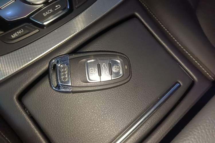 Used Audi A6L 2018 30th Anniversary Edition 35 TFSI Fashion Model Vehicle Key