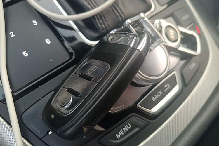 Used Audi A6L 2018 35 TFSI Collector's Edition Vehicle Key