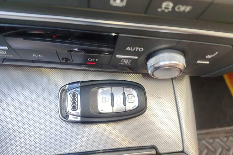 Used Audi A6L 2018 35 TFSI Collector's Edition Vehicle Key