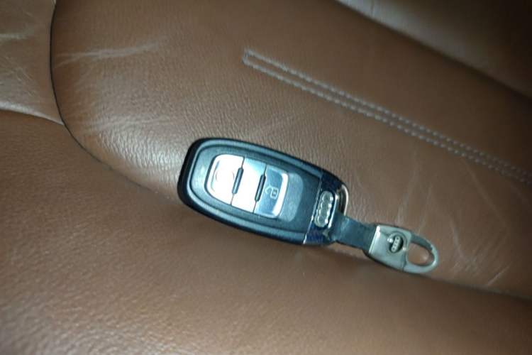 Used Audi A6L 2018 30th Anniversary Edition 35 TFSI Fashion Model Vehicle Key