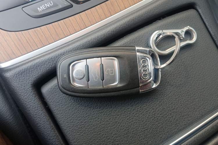 Used Audi A6L 2018 30th Anniversary Edition 30 FSI Style Model Vehicle Key