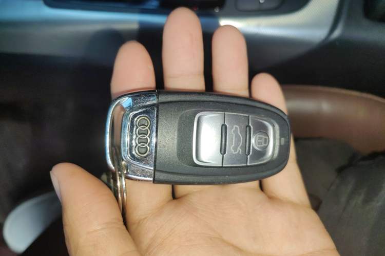 Used Audi A6L 2018 30th Anniversary Edition 35 TFSI Sport Edition Vehicle Key
