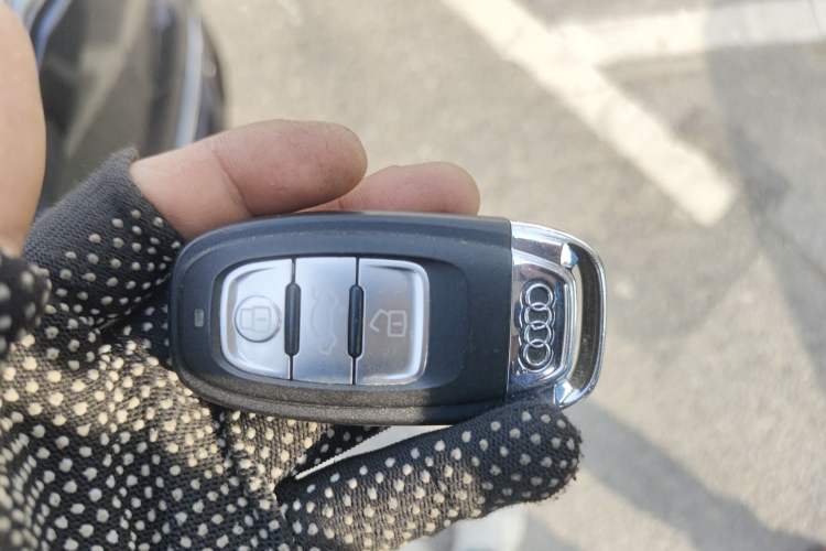 Used Audi A6L 2018 35 TFSI Collector's Edition Vehicle Key