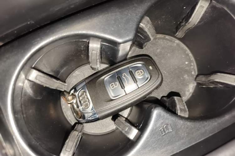 Used Audi A6L 2018 35 TFSI Collector's Edition Vehicle Key