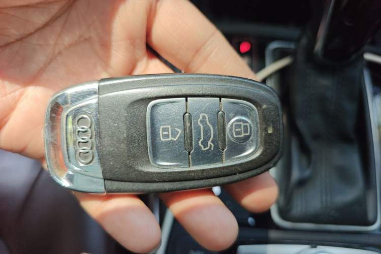 Used Audi A6L 2018 30th Anniversary Edition 35 TFSI Fashion Model Vehicle Key