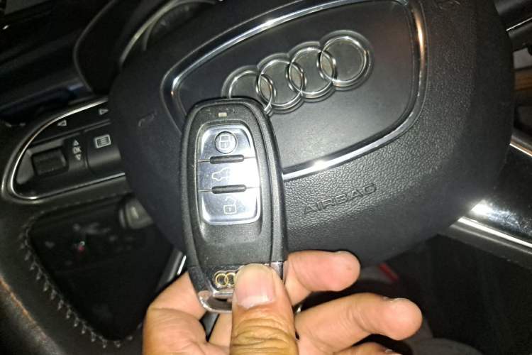 Used Audi A6L 2018 30th Anniversary Edition 30 FSI Style Model Vehicle Key