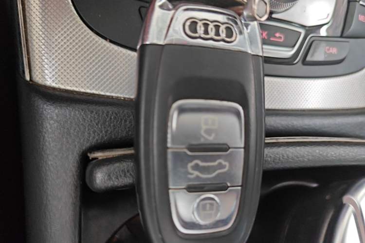 Used Audi A6L  Vehicle Key