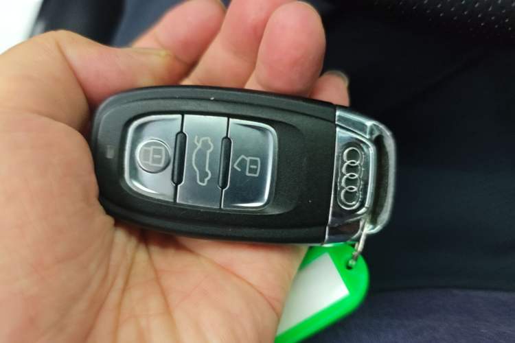 Used Audi A6L 2018 35 TFSI Collector's Edition Vehicle Key