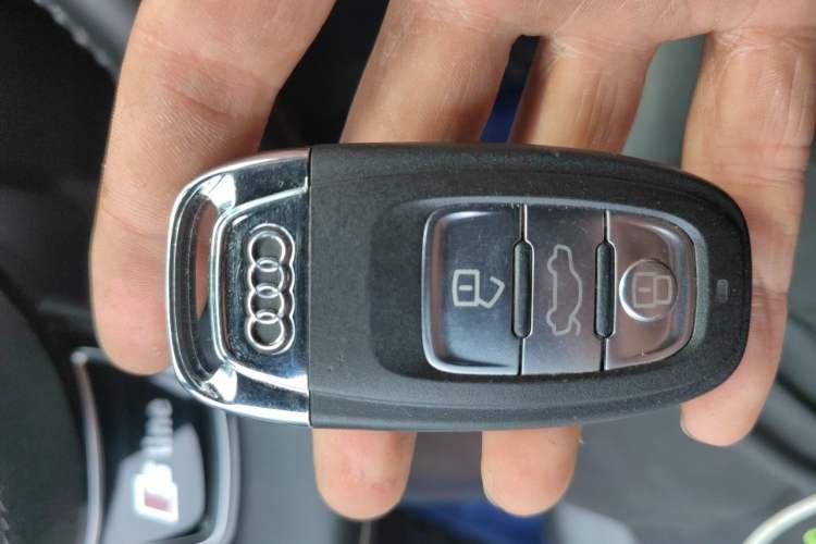 Used Audi A6L 2018 30th Anniversary Edition 45 TFSI quattro Sport model Vehicle Key