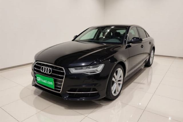 Audi A6L 2018 30th Anniversary Edition 35 TFSI Fashion Model مستعملة