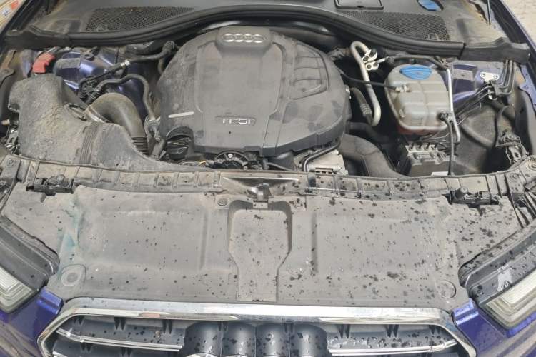 Used Audi A6L 2018 30th Anniversary Edition 35 TFSI Fashion Model Engine Bay