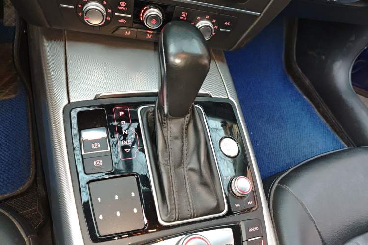 Used Audi A6L 2018 30th Anniversary Edition TFSI Trendy Model Gear Lever