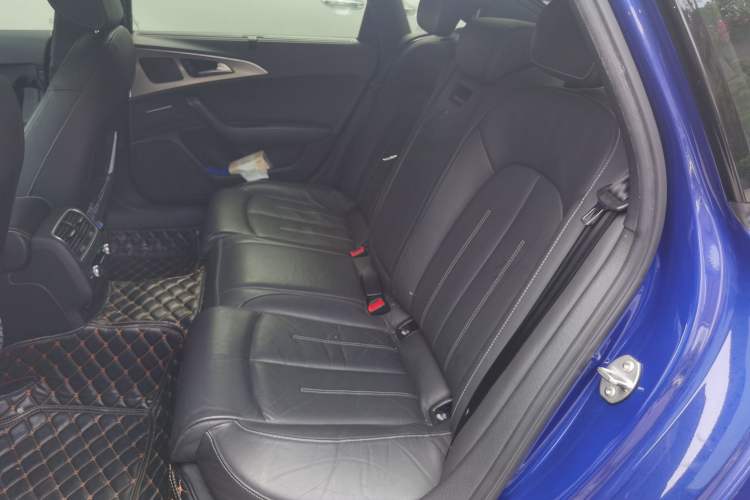 Used Audi A6L 2018 30th Anniversary Edition 45 TFSI quattro Sport model Left Rear Seat