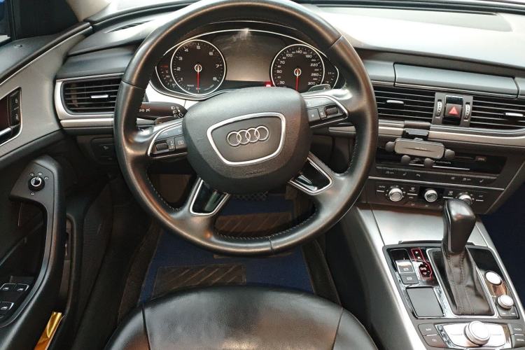 Used Audi A6L 2018 30th Anniversary Edition TFSI Trendy Model Steering Wheel