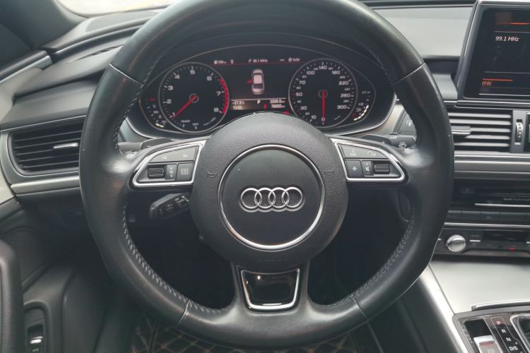 Used Audi A6L 2018 30th Anniversary Edition 45 TFSI quattro Sport model Steering Wheel