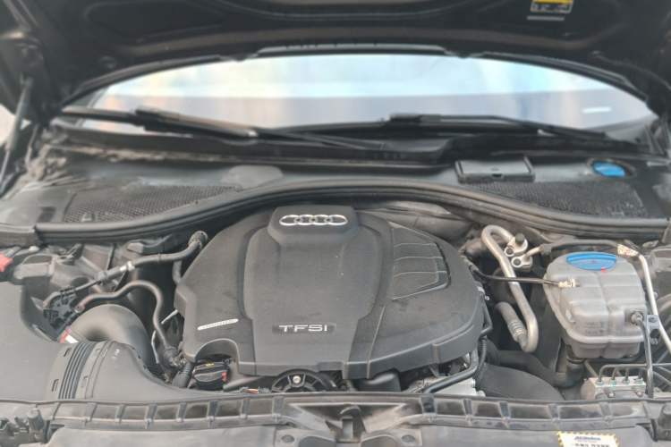 Used Audi A6L 2018 30th Anniversary Edition 35 TFSI Fashion Model Engine Bay