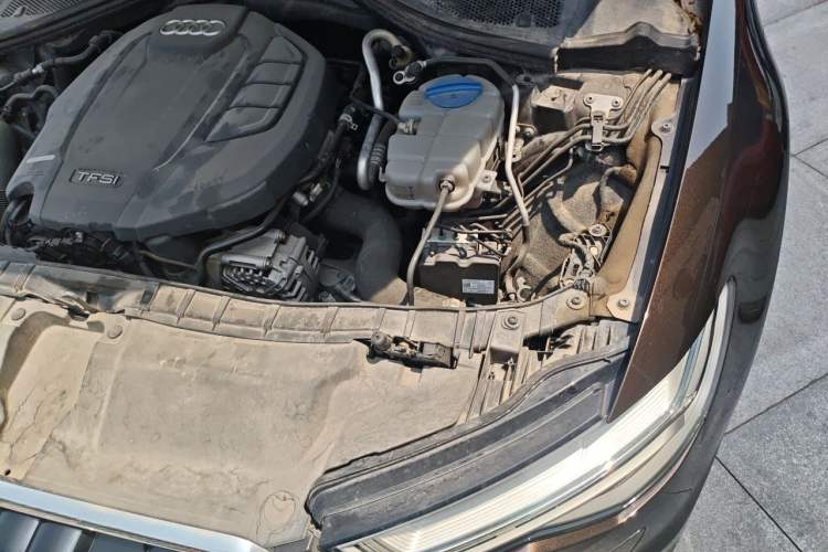 Used Audi A6L 2018 30th Anniversary Edition TFSI Trendy Model Engine Bay Left