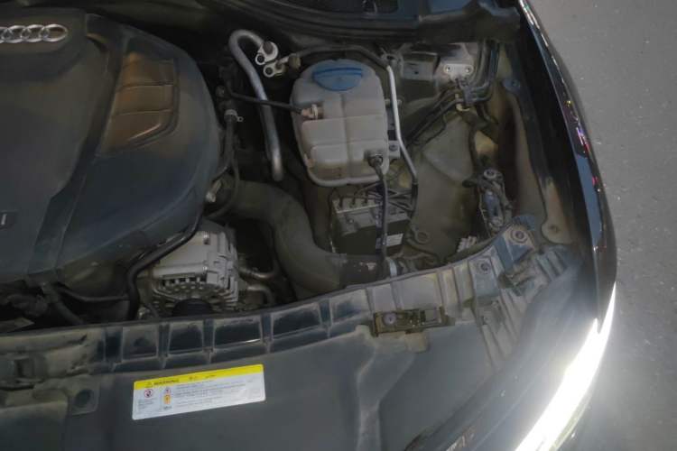 Used Audi A6L 2018 30th Anniversary Edition 35 TFSI Fashion Model Engine Bay Left