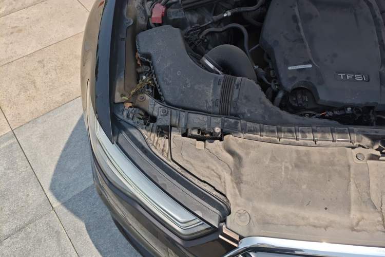 Used Audi A6L 2018 30th Anniversary Edition TFSI Trendy Model Engine Bay Right