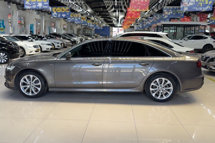 Used Audi A6L 2018 30th Anniversary Edition 35 TFSI Fashion Model Exterior 4
