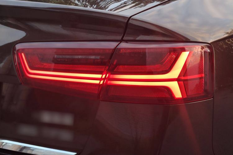 Used Audi A6L 2018 30th Anniversary Edition 35 TFSI Fashion Model Exterior 8