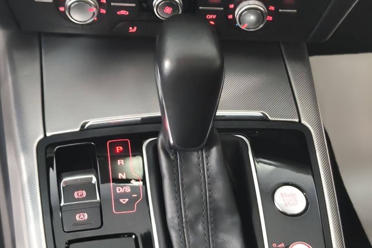 Used Audi A6L 2018 30th Anniversary Edition 35 TFSI Fashion Model Gear Lever