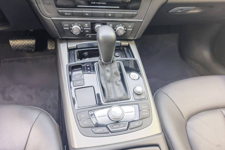 Used Audi A6L 2018 30th Anniversary Edition TFSI Trendy Model Gear Lever