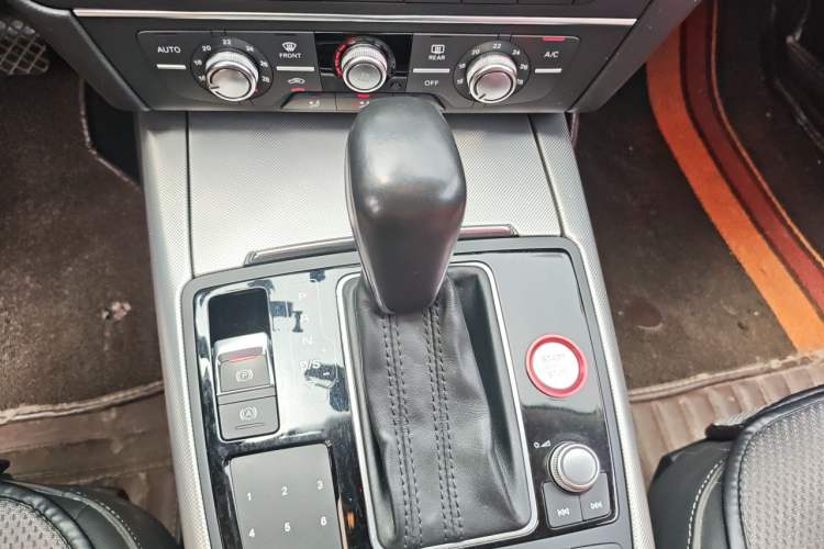 Used Audi A6L 2018 30th Anniversary Edition TFSI Trendy Model Gear Lever