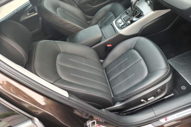 Used Audi A6L 2018 30th Anniversary Edition 35 TFSI Fashion Model Interior 4