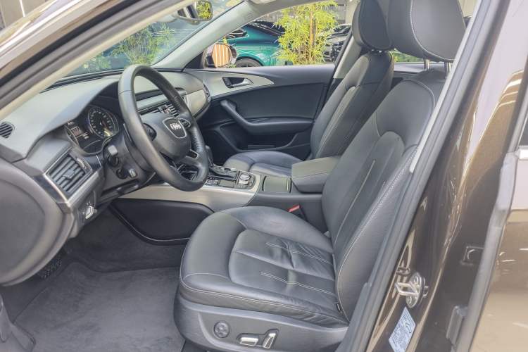 Used Audi A6L 2018 30th Anniversary Edition TFSI Trendy Model Interior 4