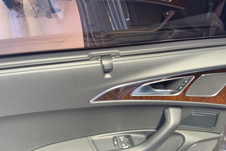 Used Audi A6L 2018 30th Anniversary Edition 35 TFSI Fashion Model Interior 8