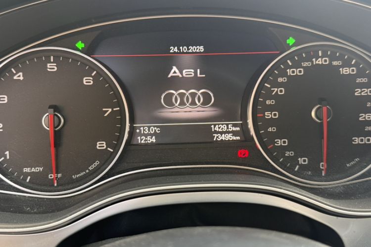 Used Audi A6L 2018 30th Anniversary Edition 30 FSI Style Model Odometer Close Up