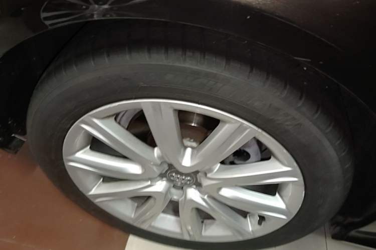 Used Audi A6L 2018 30th Anniversary Edition TFSI Trendy Model Right Rear Wheel Hub
