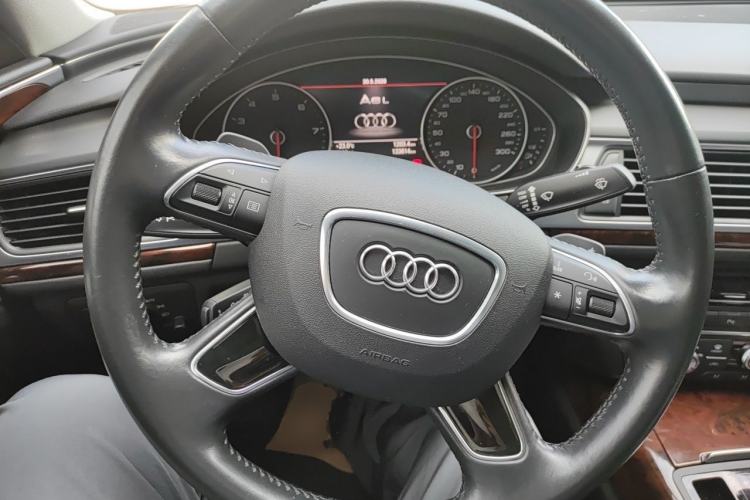 Used Audi A6L 2018 30th Anniversary Edition TFSI Trendy Model Steering Wheel
