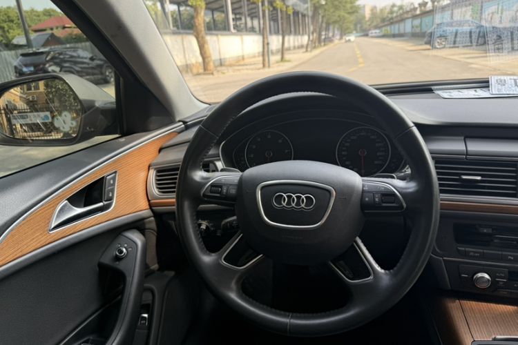 Used Audi A6L 2018 30th Anniversary Edition 30 FSI Style Model Steering Wheel