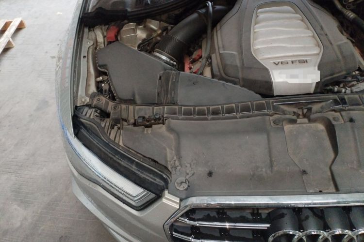 Used Audi A6L 2018 30th Anniversary Edition 30 FSI Style Model Engine Bay Right