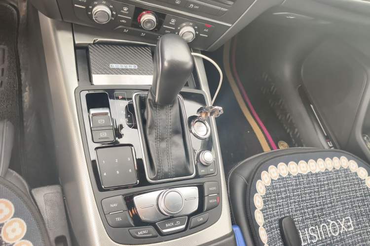 Used Audi A6L 2018 30th Anniversary Edition TFSI Trendy Model Gear Lever