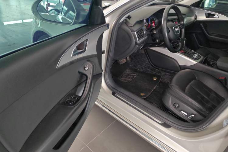Used Audi A6L 2018 30th Anniversary Edition TFSI Trendy Model Interior 3