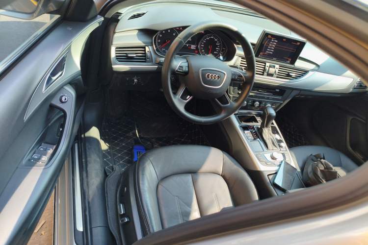 Used Audi A6L 2018 30th Anniversary Edition TFSI Trendy Model Interior 3