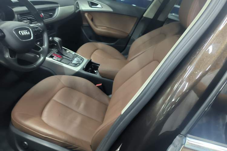 Used Audi A6L 2018 30th Anniversary Edition 35 TFSI Fashion Model Left Front Seat