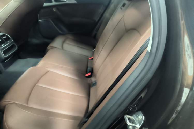 Used Audi A6L 2018 30th Anniversary Edition 35 TFSI Fashion Model Left Rear Seat