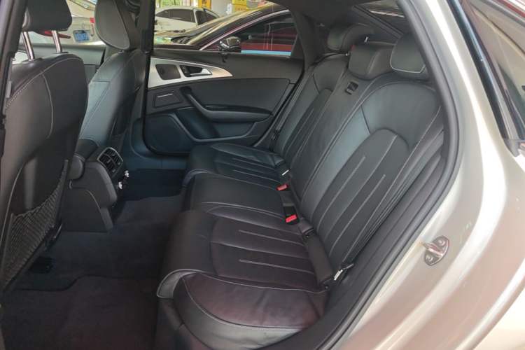 Used Audi A6L 2018 30th Anniversary Edition 45 TFSI quattro Sport model Left Rear Seat