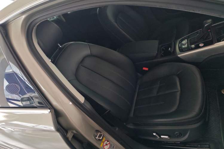 Used Audi A6L 2018 30th Anniversary Edition TFSI Trendy Model Right Front Seat