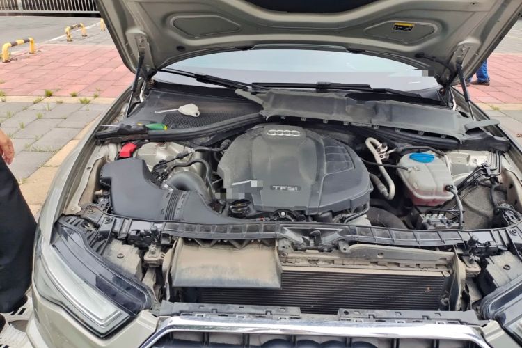Used Audi A6L 2018 30th Anniversary Edition 35 TFSI Fashion Model Engine Bay Right